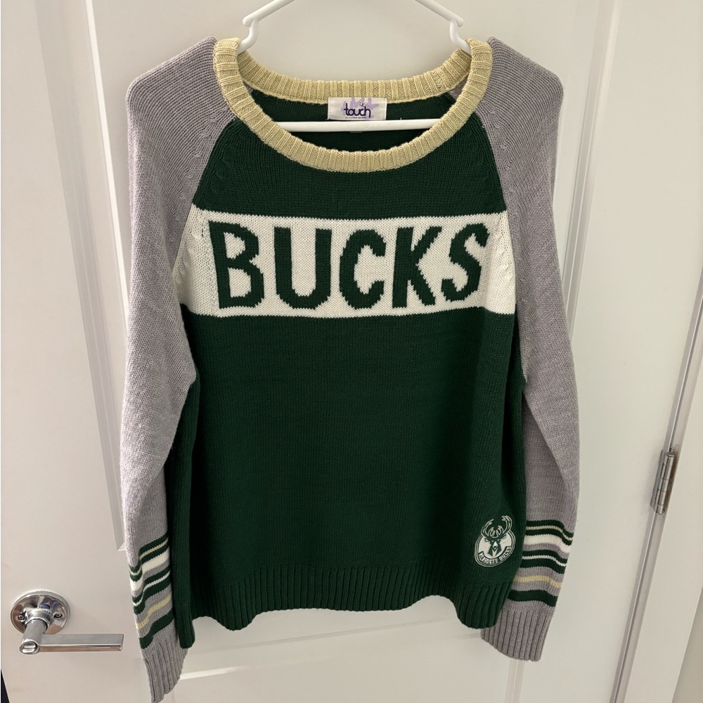 Milwaukee Bucks women’s sweater - cozy and oversized